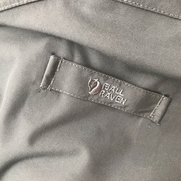 Fjallraven Nuuk Parka Grey Medium EUC!! - Picture 3 of 7